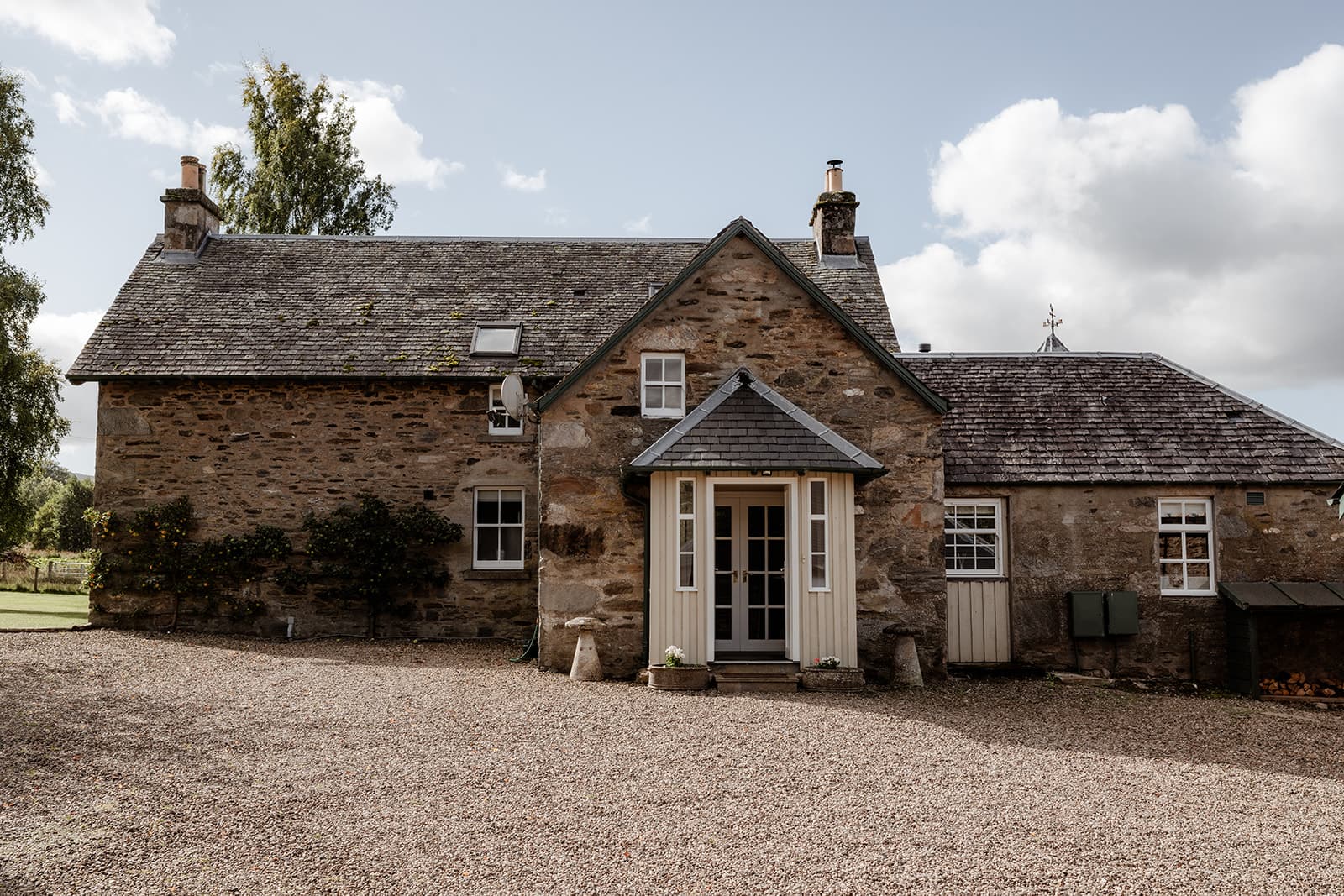 Lundin Farmhouse
