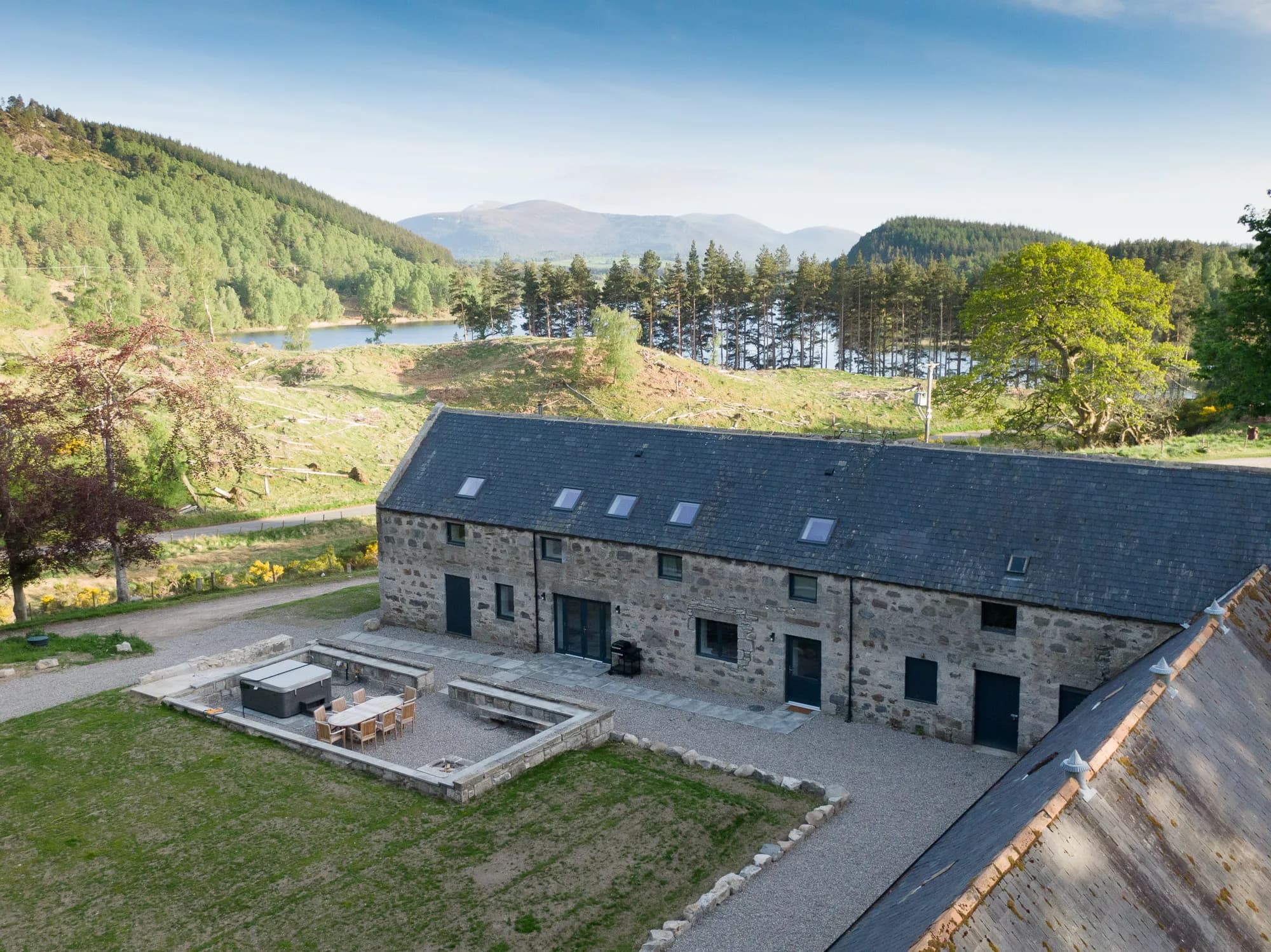 Seasgair Lodges - Unique luxury lodges in the Scottish Highlands